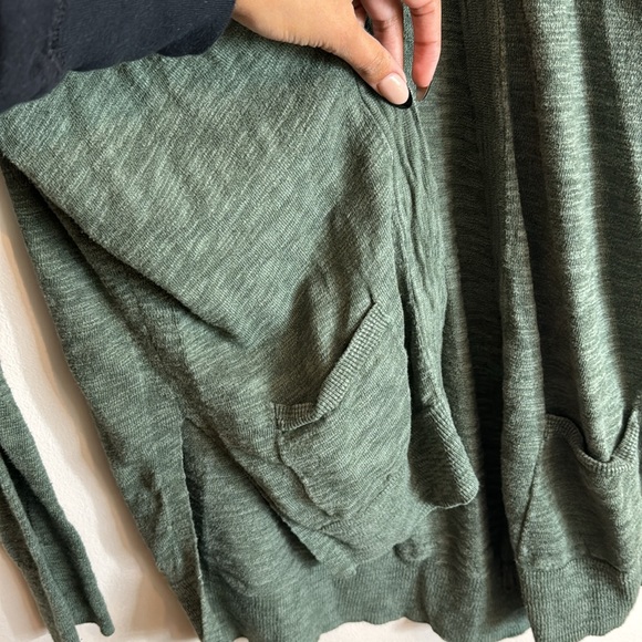 Sonoma Cardigan army Green split side size large - Picture 4 of 5